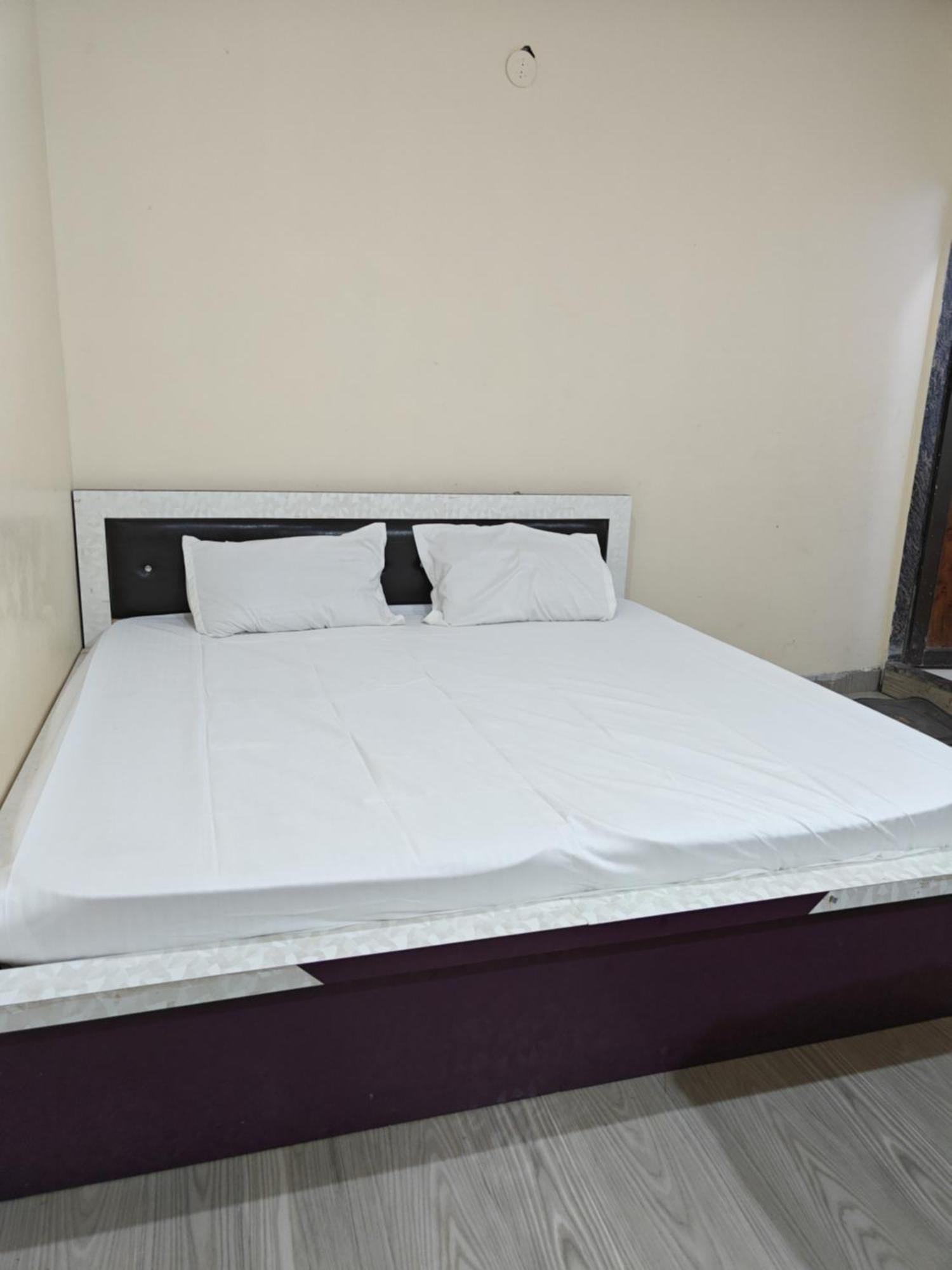 Hotel Shyam Sarover And Restaurant Ringas Ruang foto